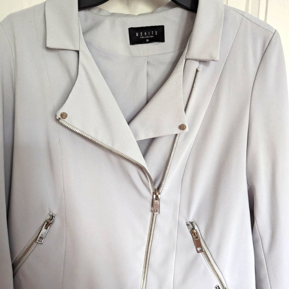 Grey jacket size M